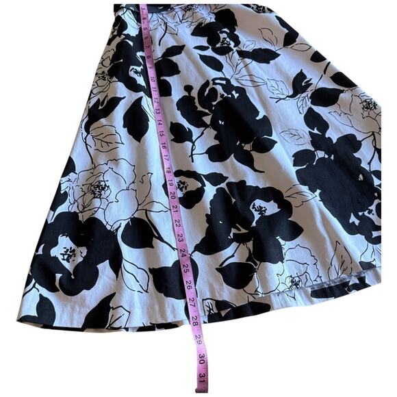 White House Black Market White Black Floral Cotton Halter Cocktail Dress Size 0 - Picture 8 of 8